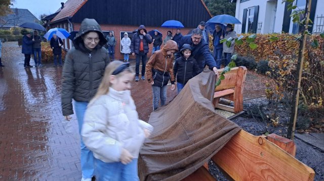 Onthulling koningslinde en bank (zaterdag 18 november 2023)